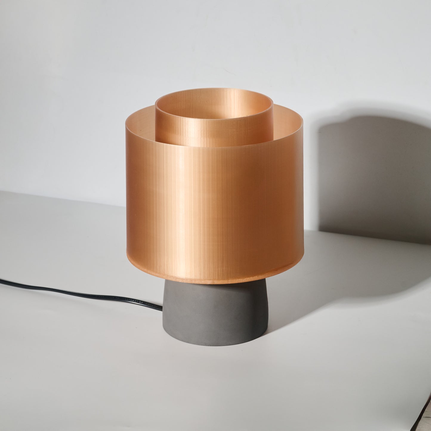 THE ROSHAR LAMP