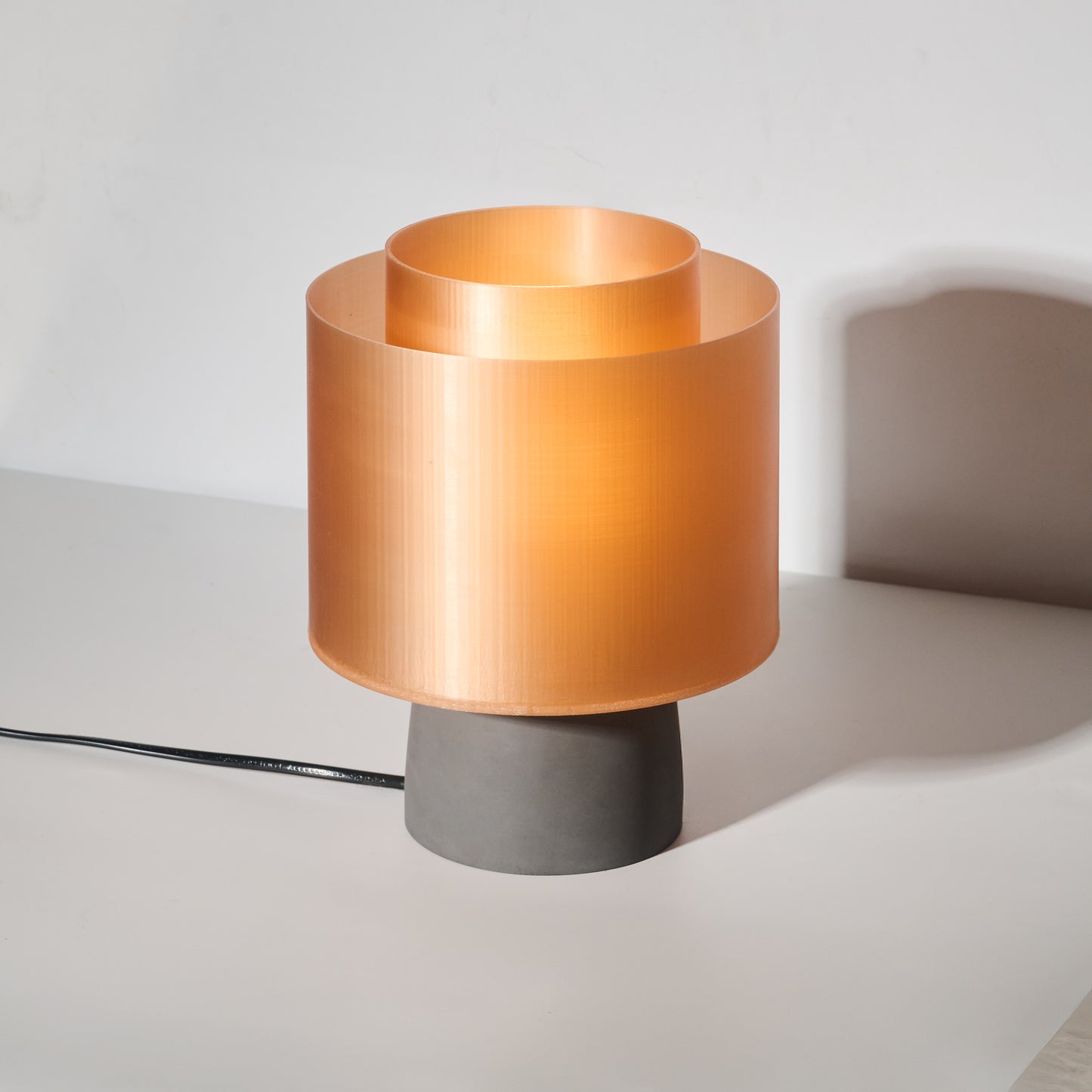 THE ROSHAR LAMP