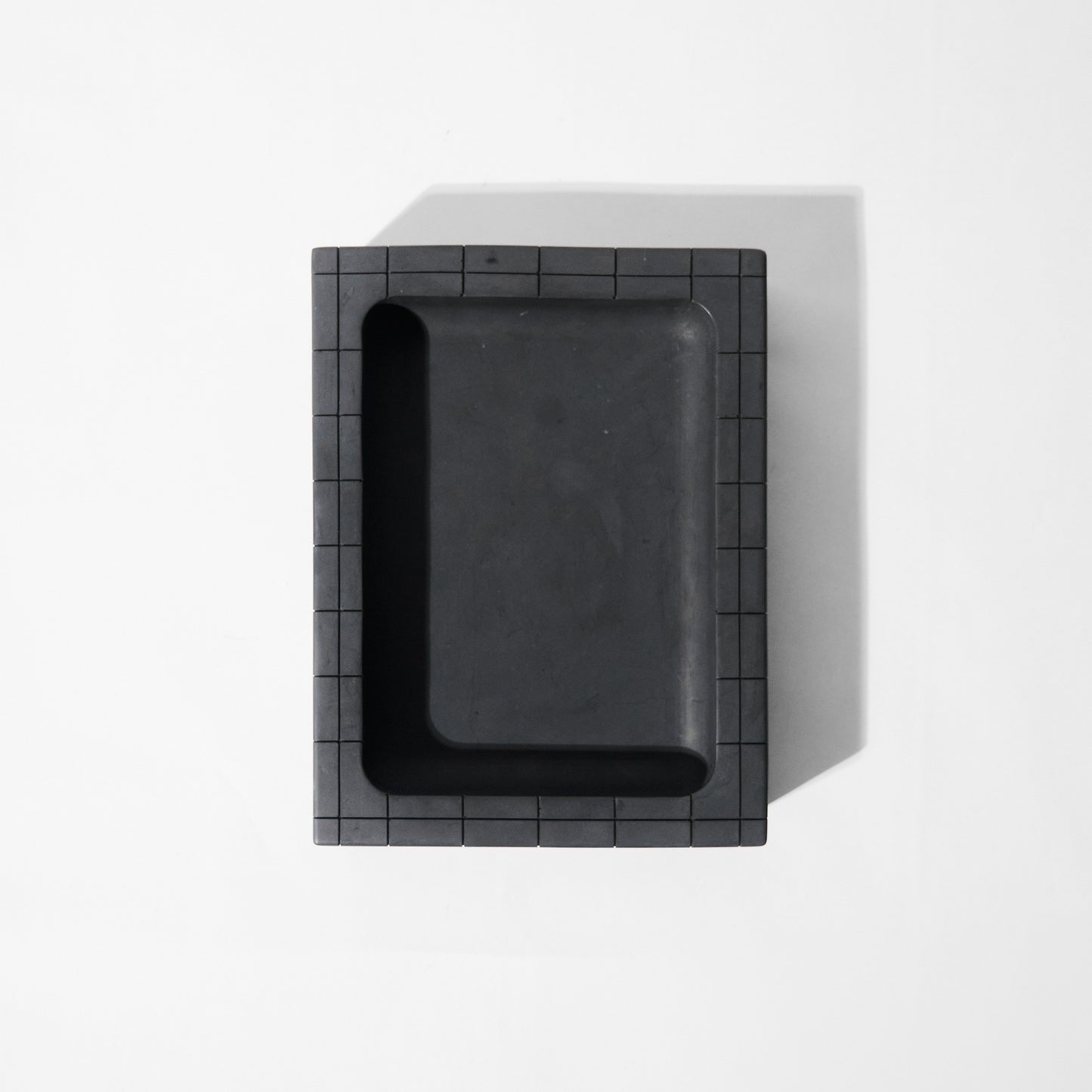 THE VALET TRAY